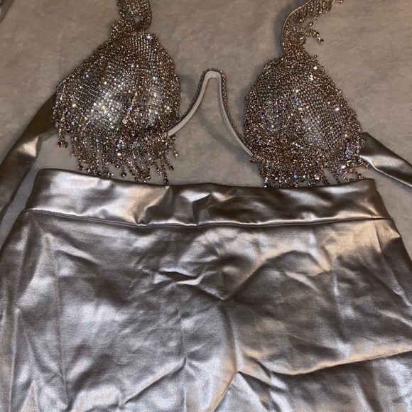 Two piece skirt set - Picture 2 of 3